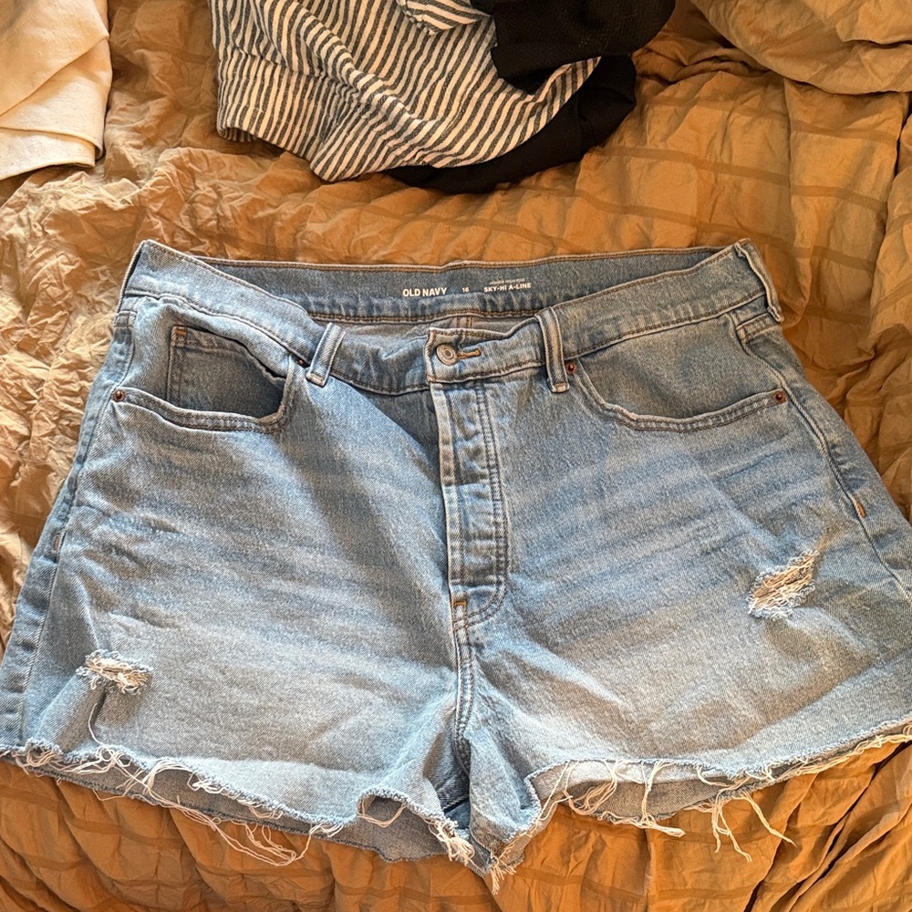 Old Navy Women's Faded Blue Jean Shorts